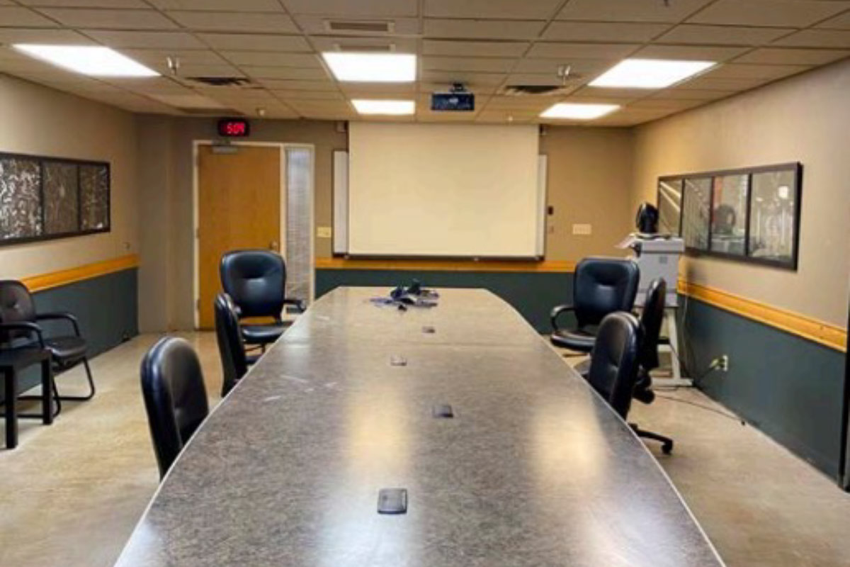 700 Luick's Ln Belmond, IA Phoenix Logistics