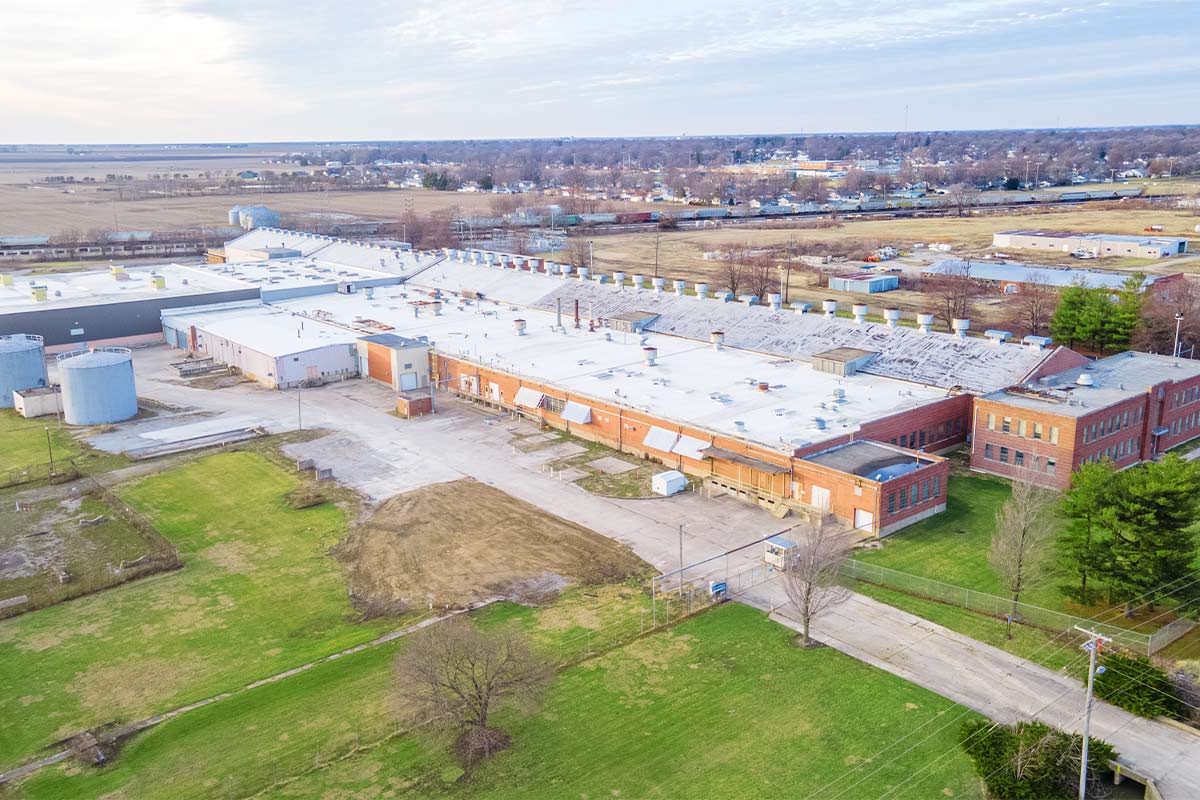 1501 S 19th St Mattoon, IL Phoenix Logistics