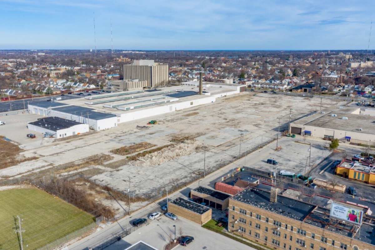 4041 – 4051 N 27th St