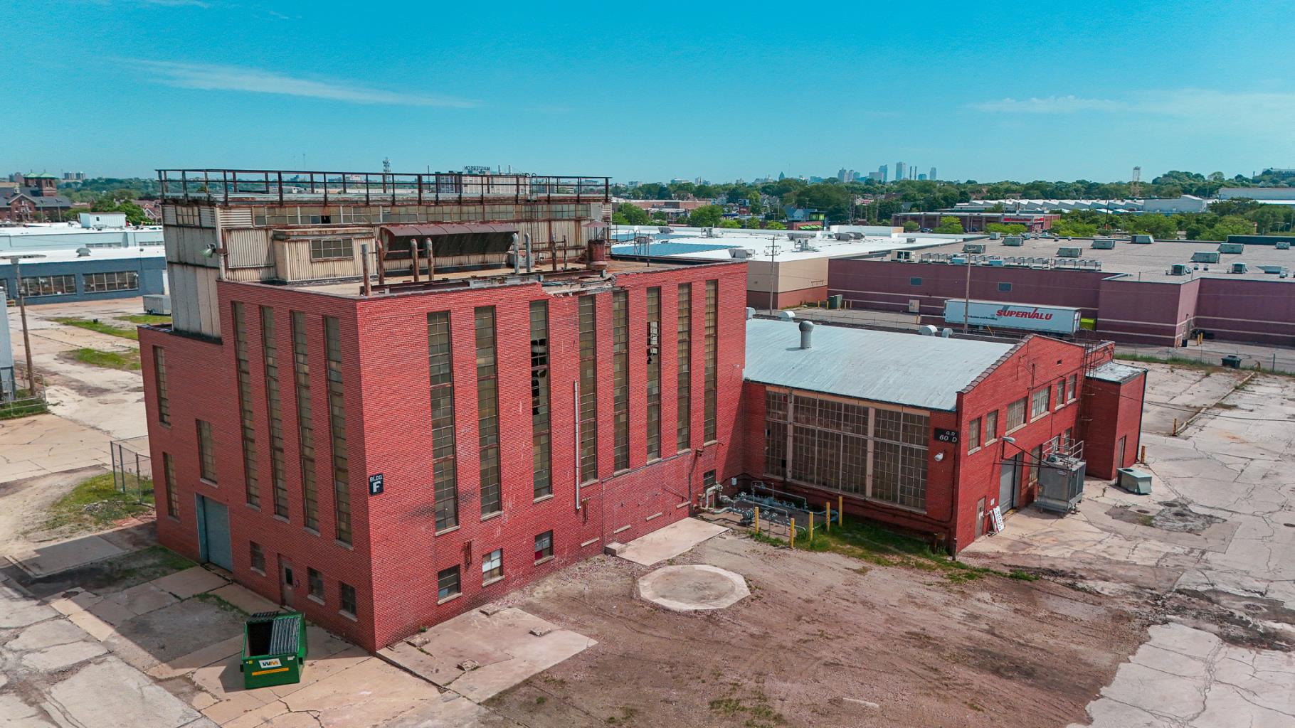 4601D W Greenfield Ave (Buildings D-F)