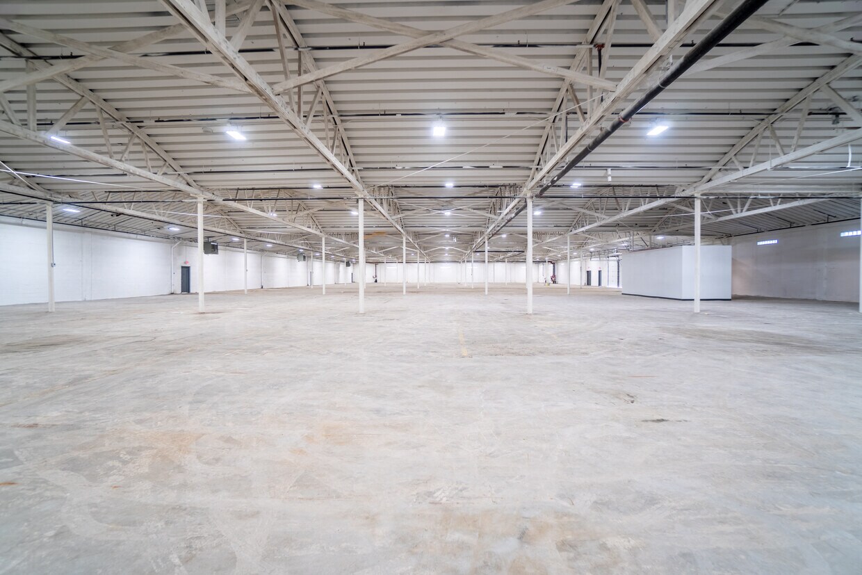 5400 N. Teutonia Ave