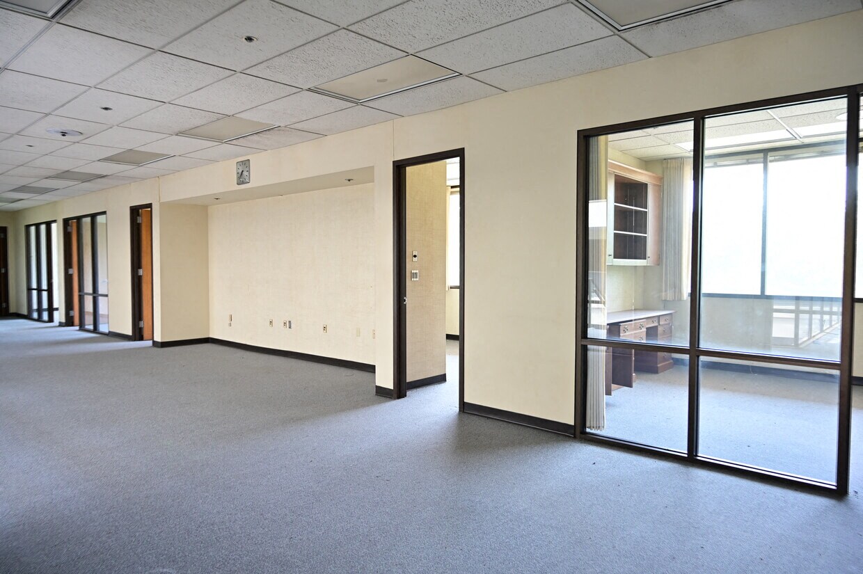 1 Walker Rd