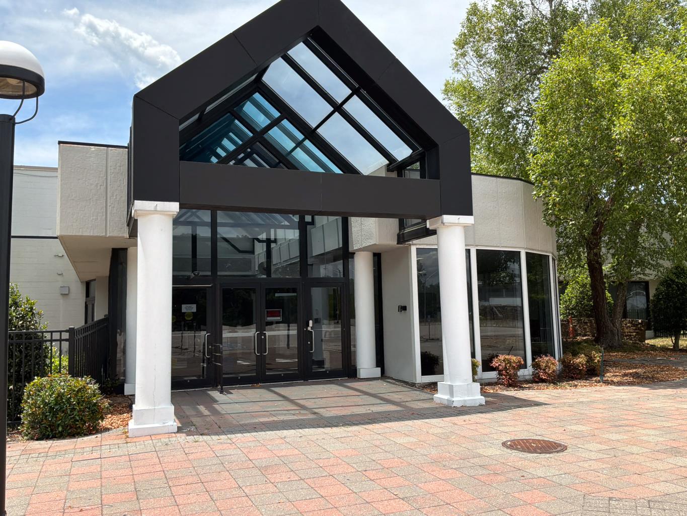 615 Bland Blvd